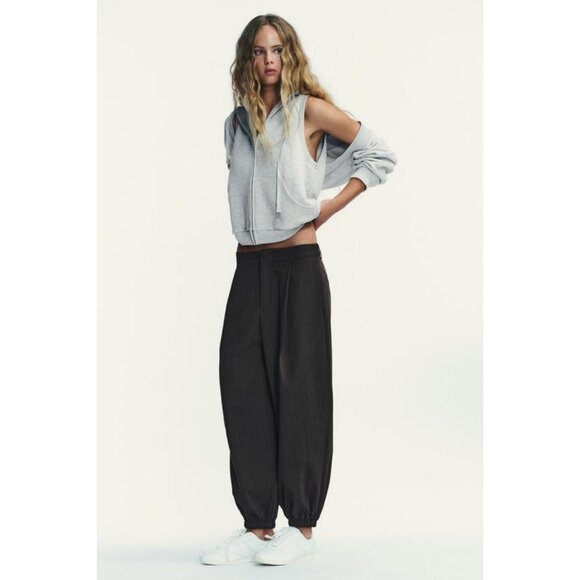 ZARA PINSTRIPE PLEATED BALLOON TROUSERS - Picture 1 of 7